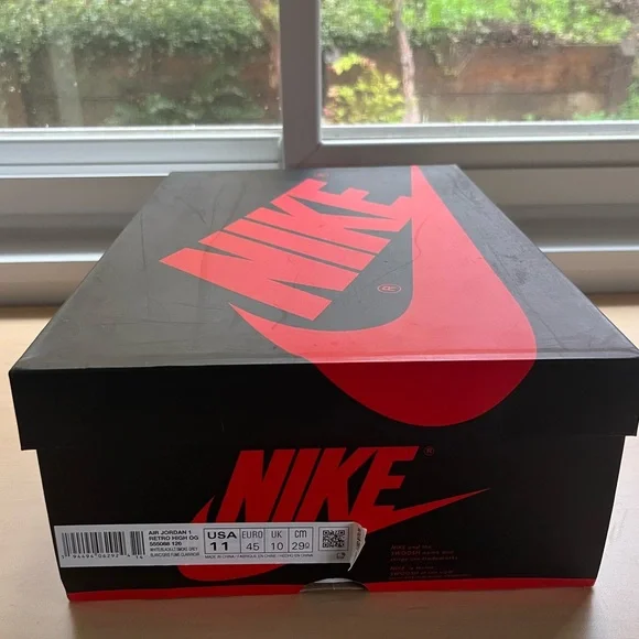 Nike Air Jordan 1 Retro High Sneakers Light Smoke Grey Size 11